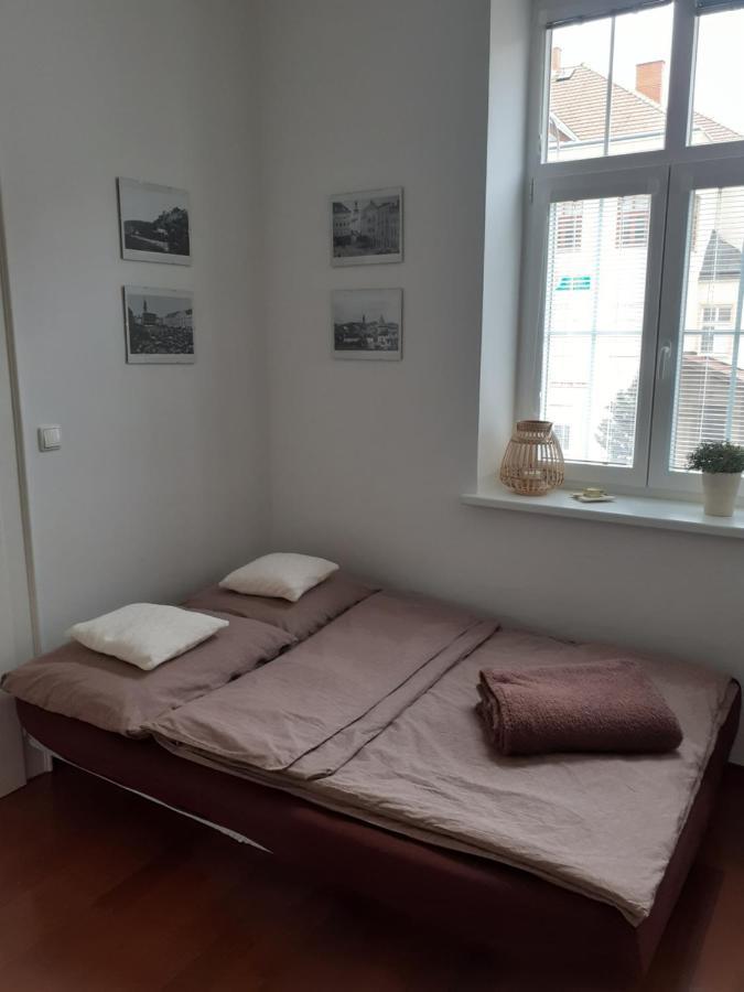 Ubytovani Na Spravnem Miste Znojmo Bagian luar foto
